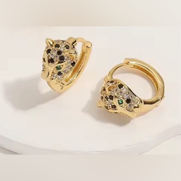 18K Gold Pavé Diamond Panther Designer Inspired Huggie Hoop Dangle Drop Earrings - Picture 7 of 8